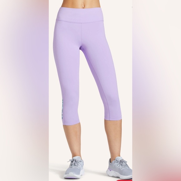 Peloton Essential Mid-Rise Women’s Capri - Picture 2 of 8